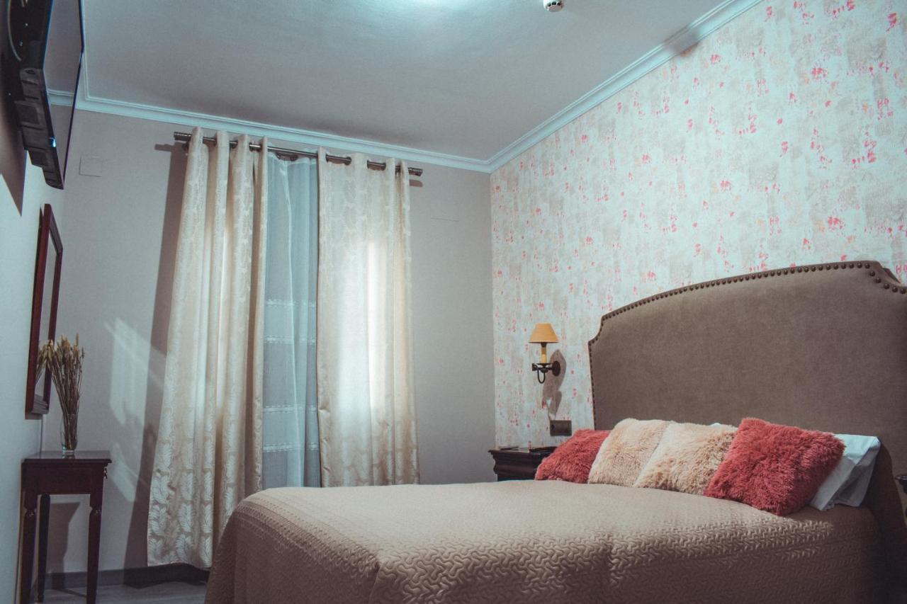 Morón de la Frontera La Morona Hotel מראה חיצוני תמונה