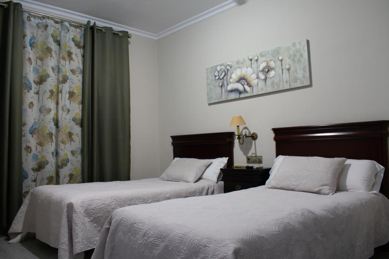 Morón de la Frontera La Morona Hotel מראה חיצוני תמונה
